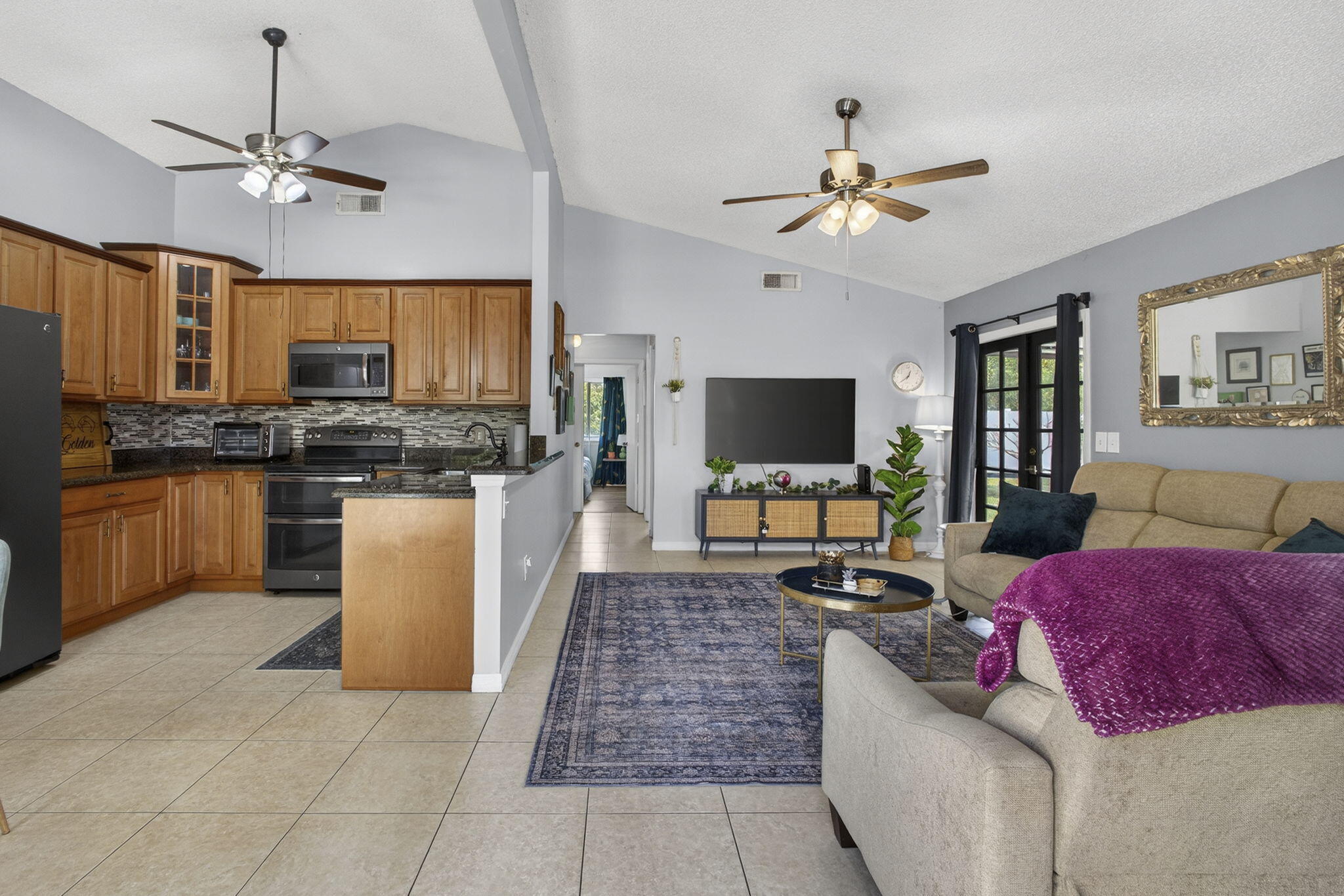 COUNTERPOINT ESTATES 11 - Residential