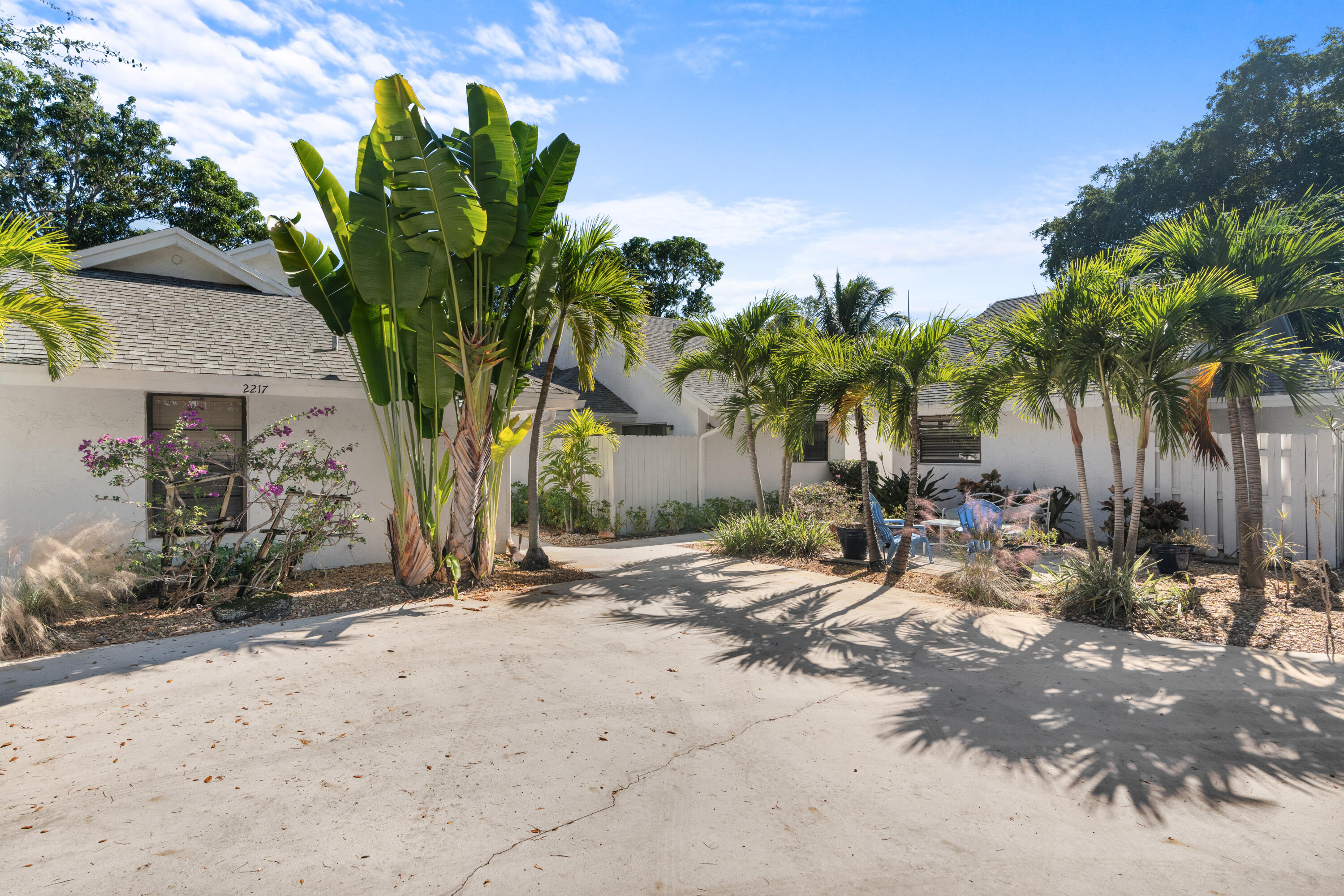 TROPIC ISLE - Residential Lease