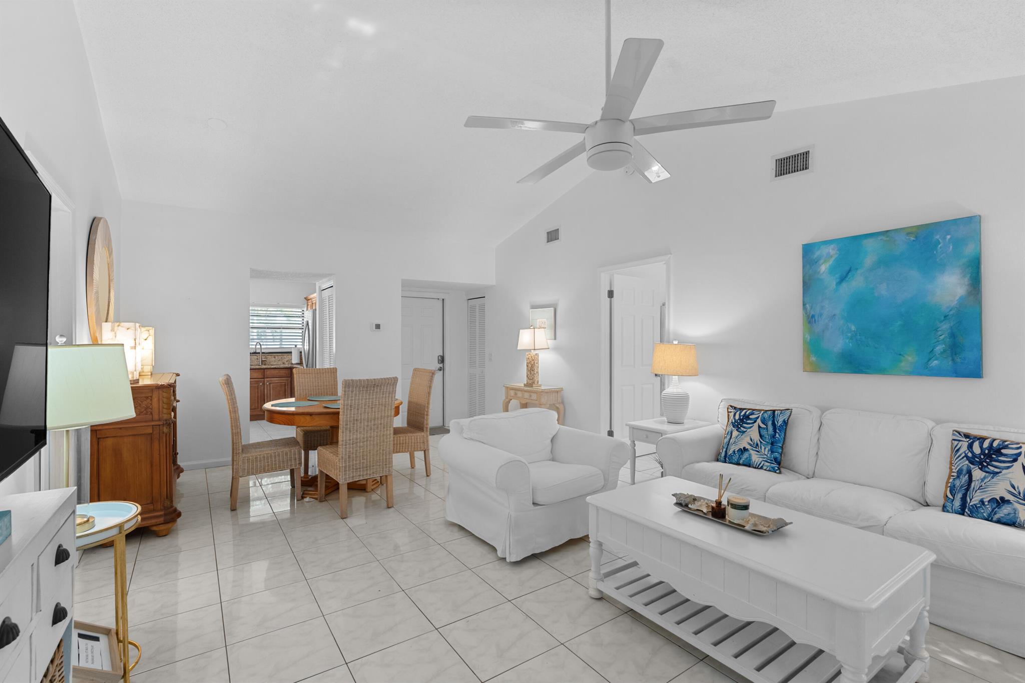TROPIC ISLE - Residential Lease