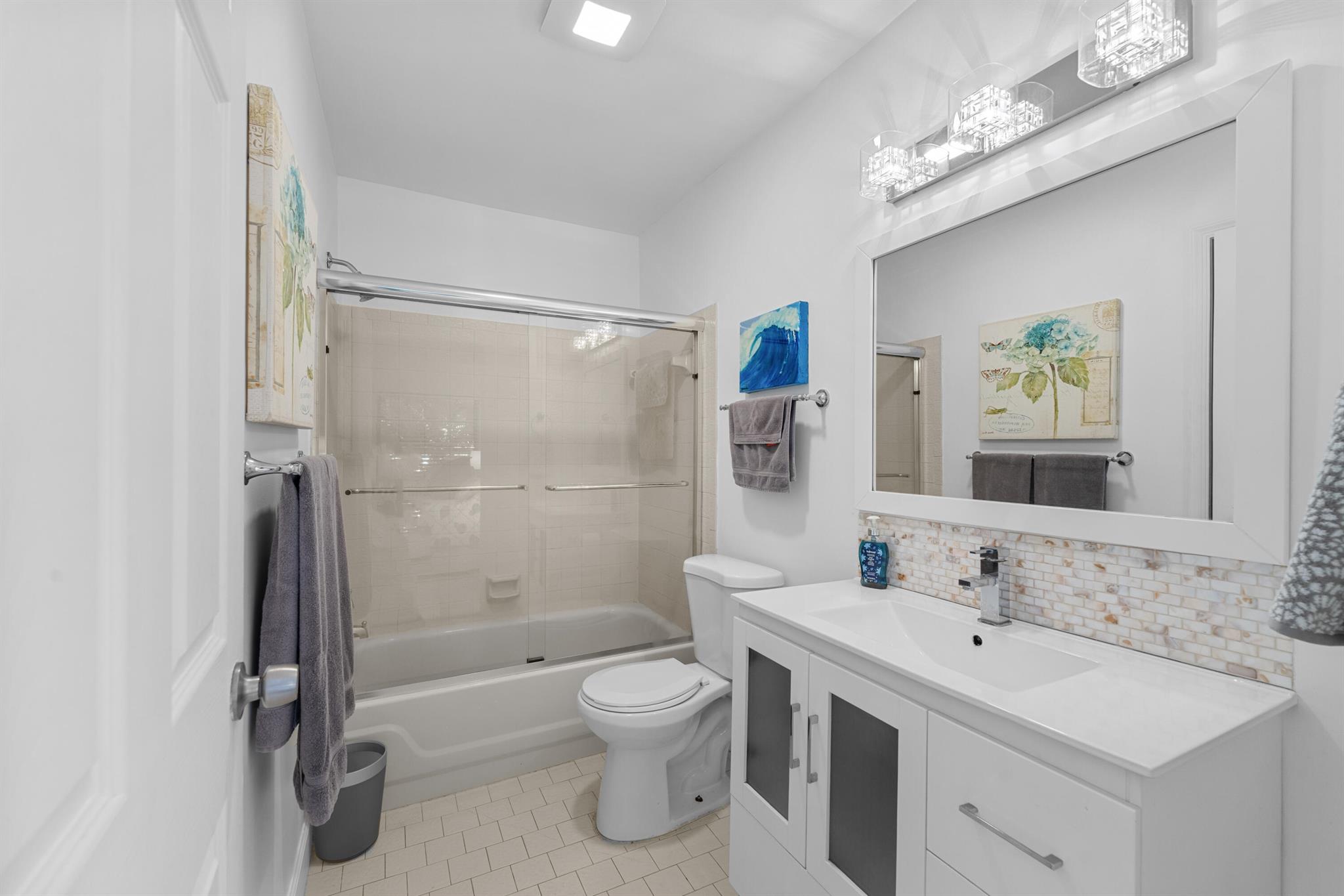 TROPIC ISLE - Residential Lease