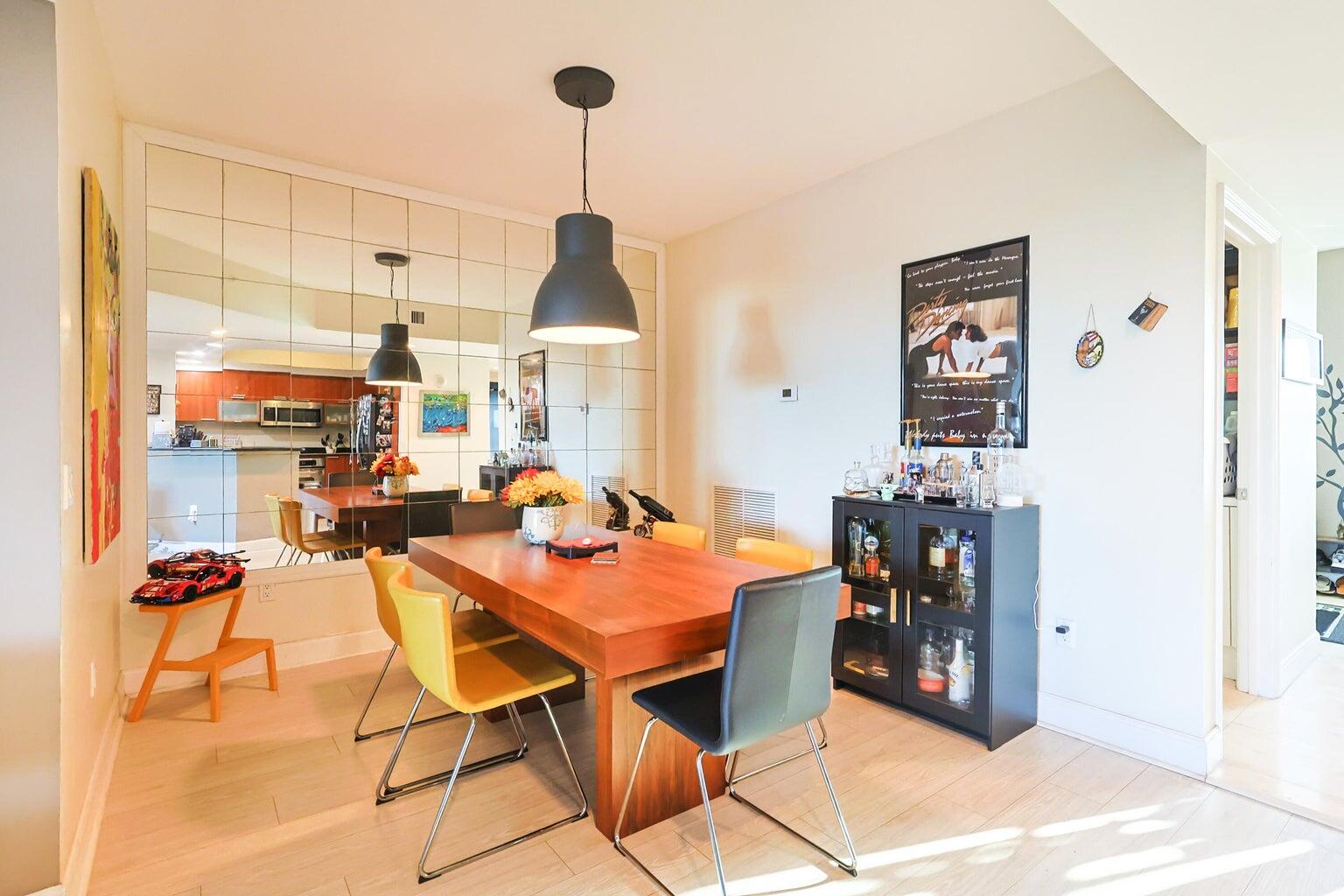 THE OAKS I CONDO - Residential