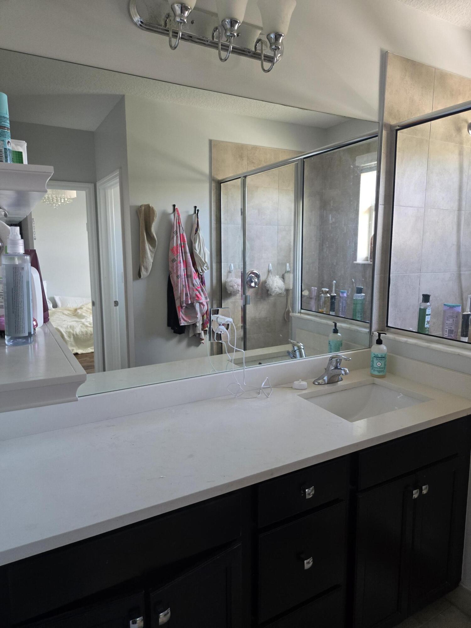 CRYSTAL LAKE 1ST SEC - Residential Lease