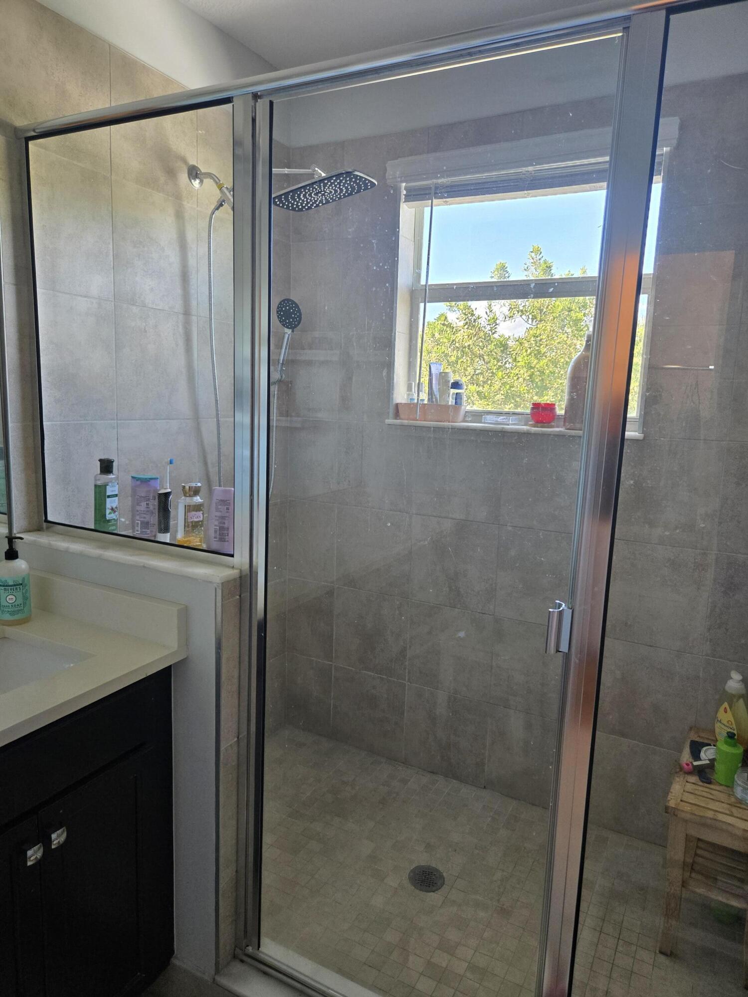 CRYSTAL LAKE 1ST SEC - Residential Lease