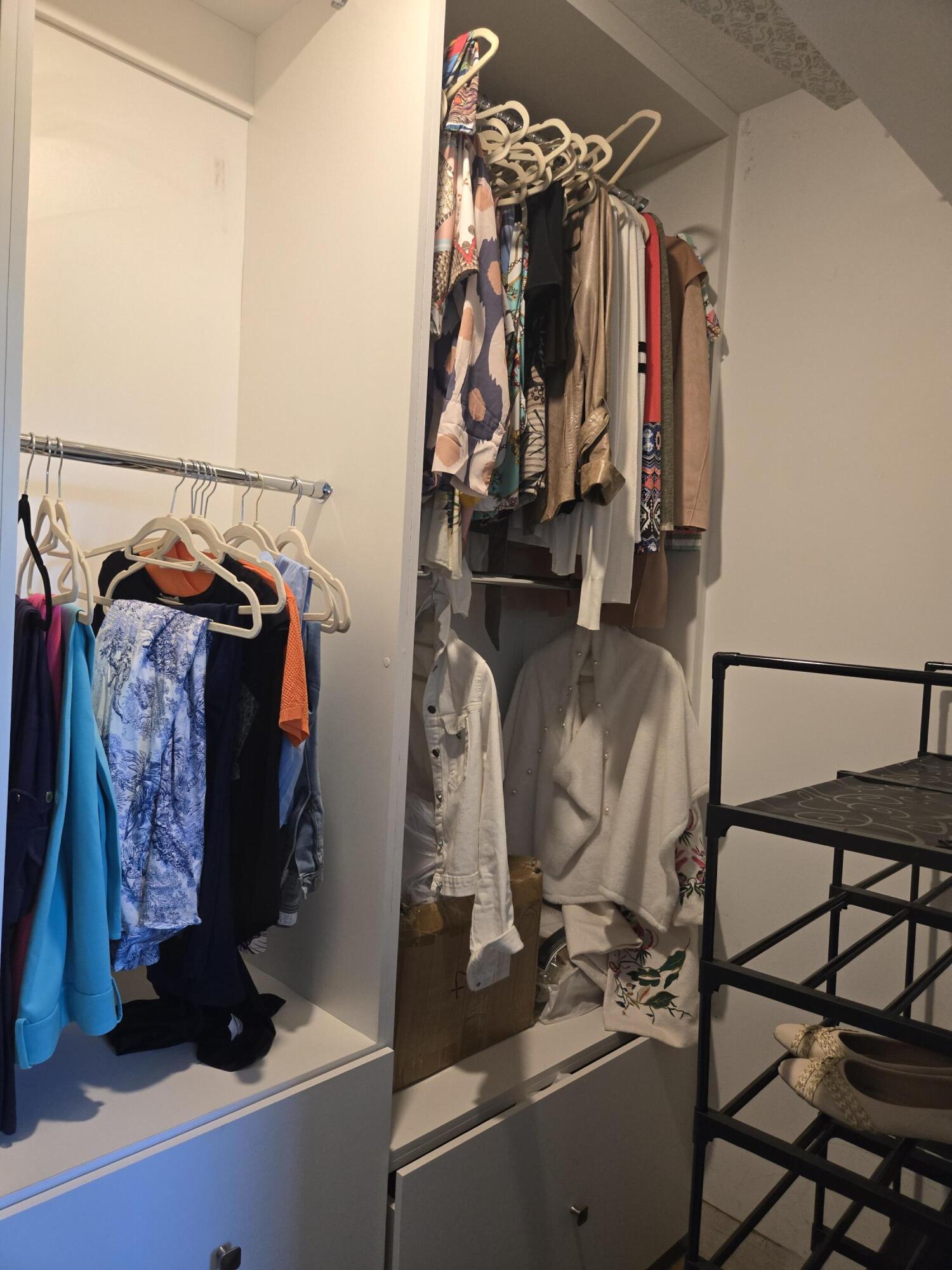 CRYSTAL LAKE 1ST SEC - Residential Lease