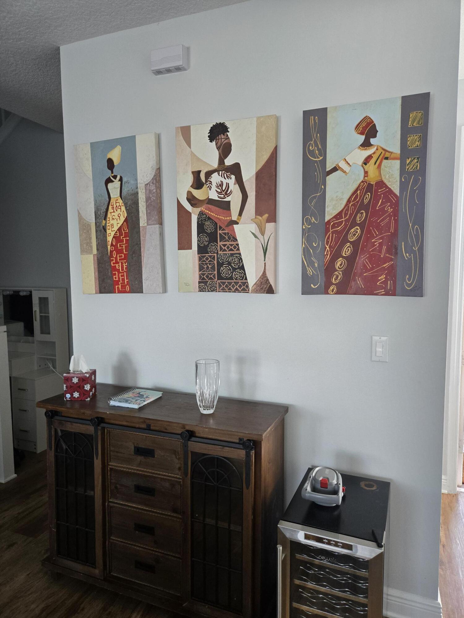 CRYSTAL LAKE 1ST SEC - Residential Lease