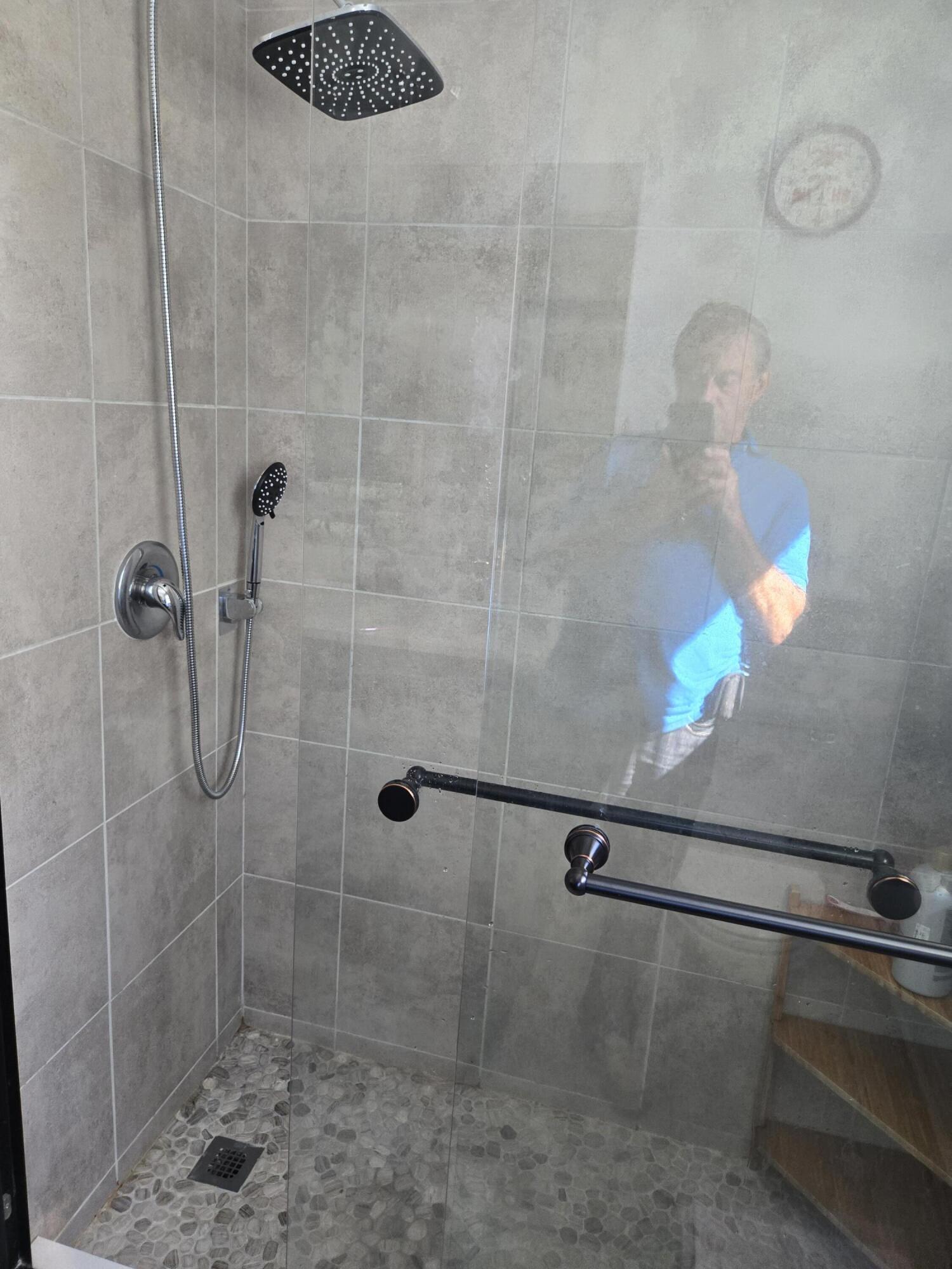 CRYSTAL LAKE 1ST SEC - Residential Lease