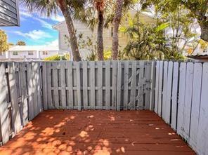 EDGEWATER TOWNHOMES - Residential Lease