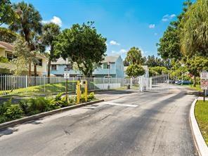 EDGEWATER TOWNHOMES - Residential Lease