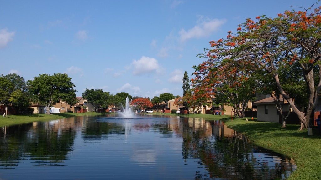 Photo of 2930 W Missionwood Lane, Miramar, FL 33025 (MLS # B26043717)