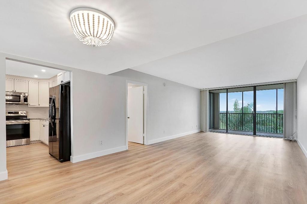 Photo of 1605 S Us Highway1 #M1-403, Jupiter, FL 33477 (MLS # R10942463)