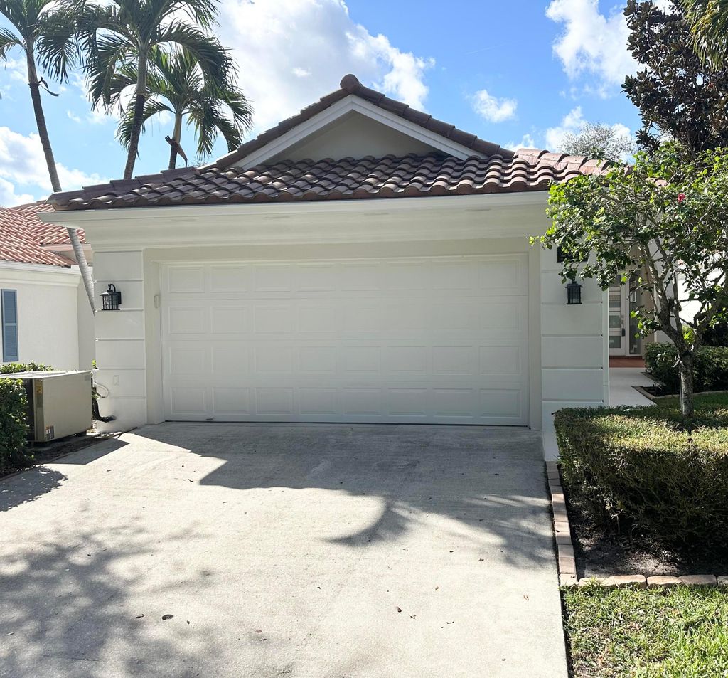 Photo of 2048 Valencia Drive, Delray Beach, FL 33445 (MLS # R11122125)