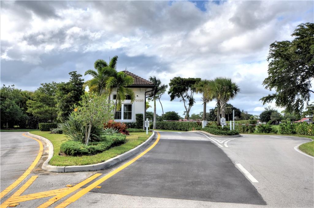 Pines of Boca Lago - Residential