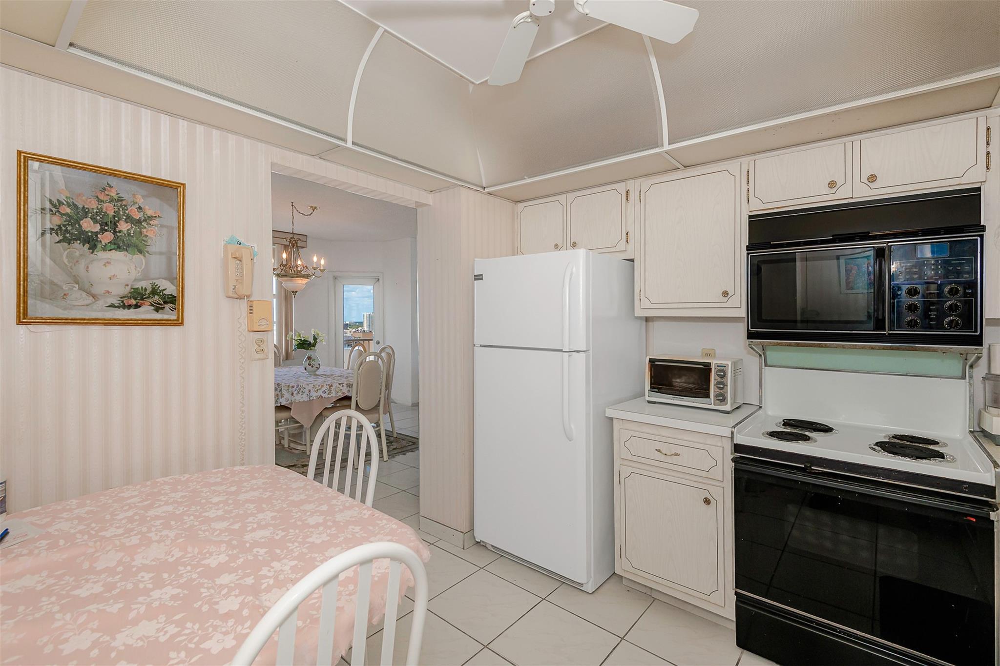 HEMISPHERES CONDO - Residential