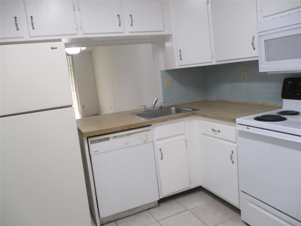 Photo of 2900 NW 42ND Avenue #A201, Coconut Creek, FL 33066 (MLS # B26080631)