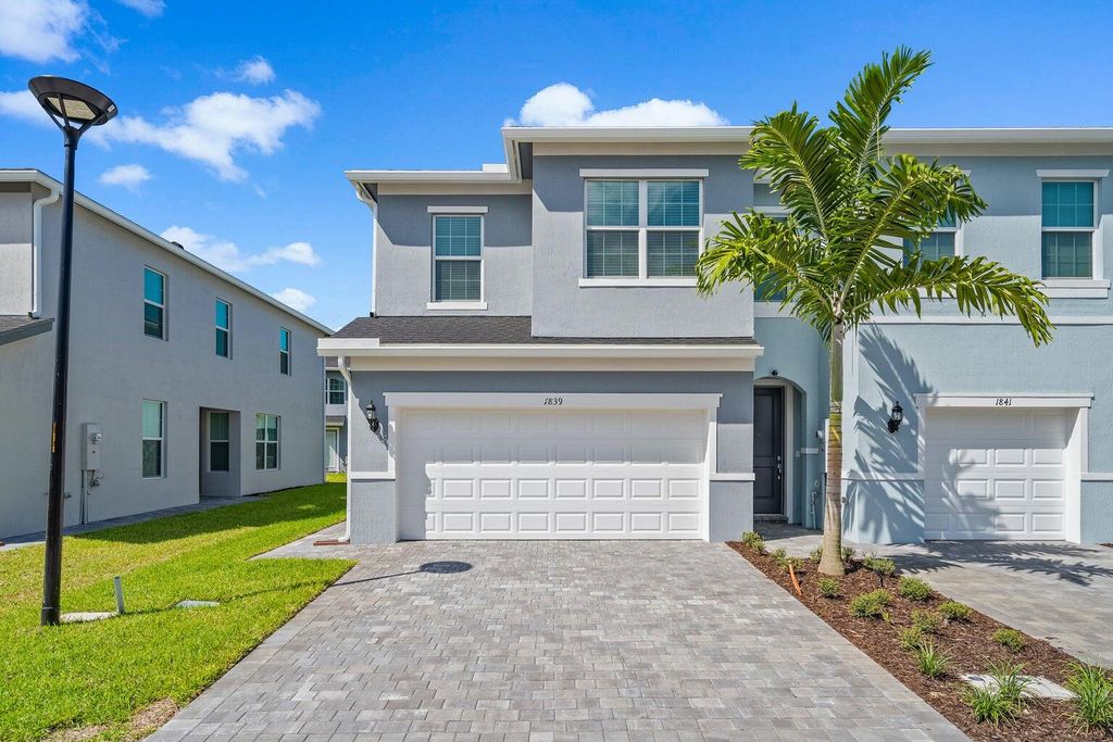 Photo of 1839 SE Roxy Way, Stuart, FL 34996 (MLS # R11029167)