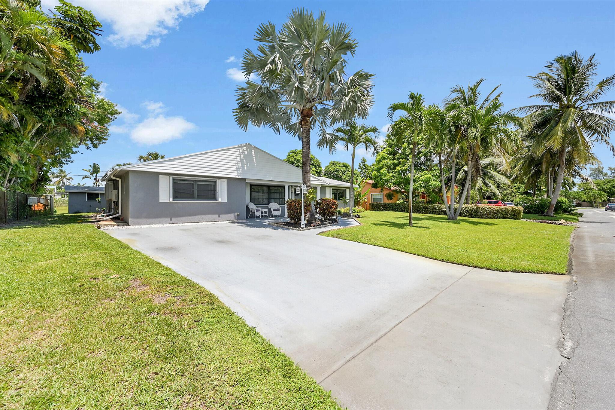 165 SE 29th Avenue
