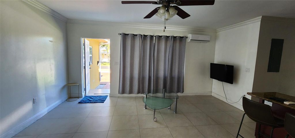Photo of 808 NE 7th Street #a, Hallandale Beach, FL 33009 (MLS # F10549455)