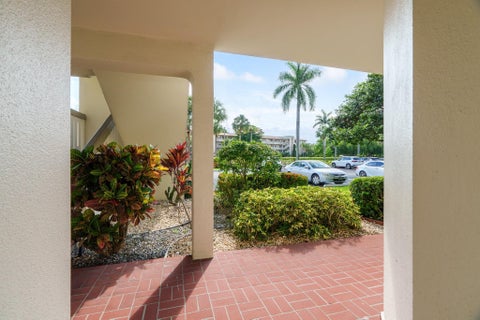 Tiny photo for 1503 CAYMAN Way #B1, Coconut Creek, FL 33066 (MLS # B26086670)