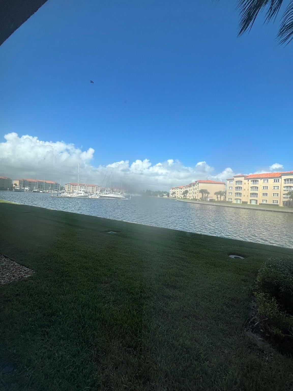 UNFURNISHED****Beautiful view of the Harbour Isle Marina from your Florida Room****Carpet and Tile throughout.Cable, WiFi, Water and Sewer included in Rent!!Pay electric only.1st floor** Walking distance to Pool, Spa, Tennis and all Social Activities.$100 application Fee.