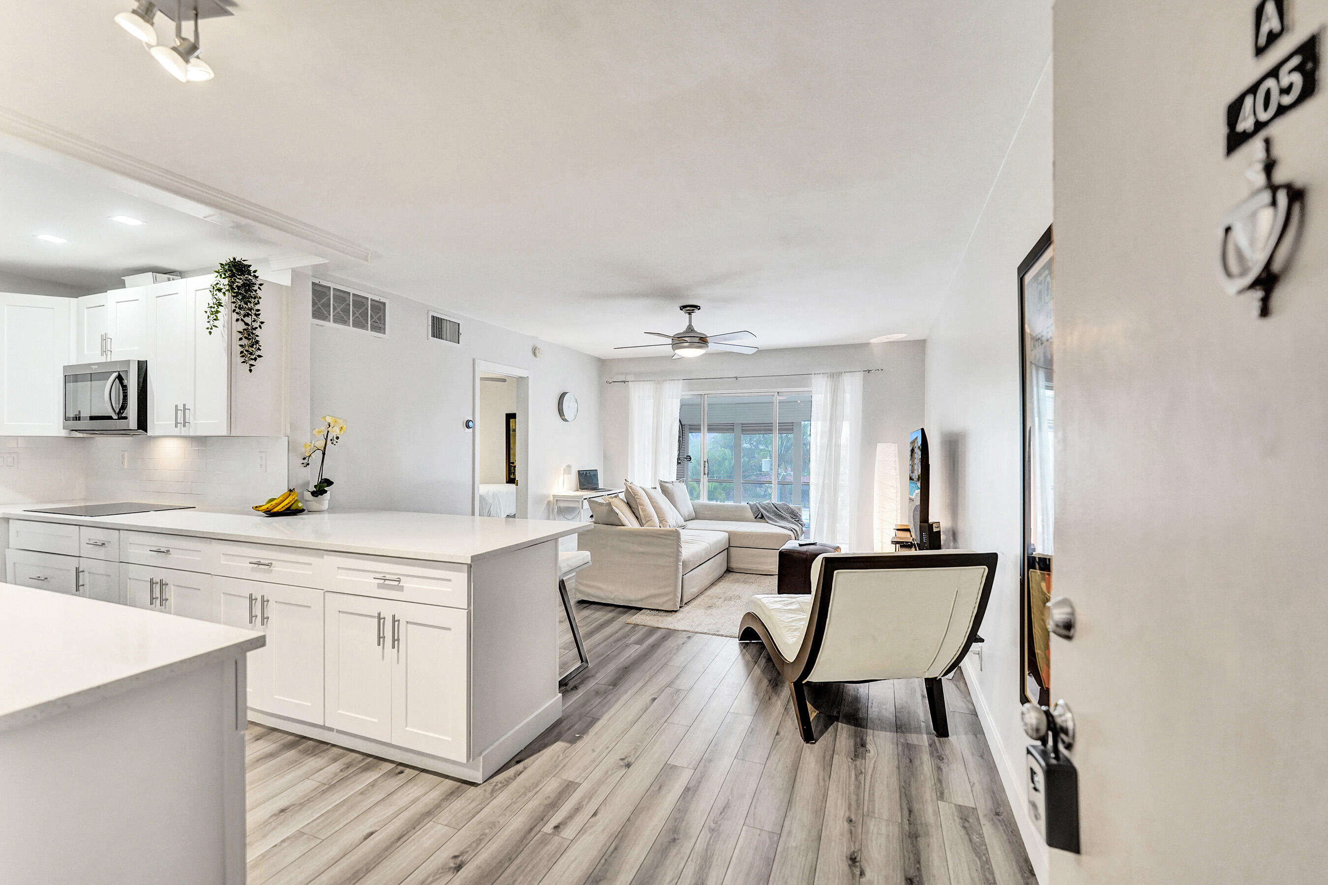 RIVER SHORES CONDO - Residential Lease