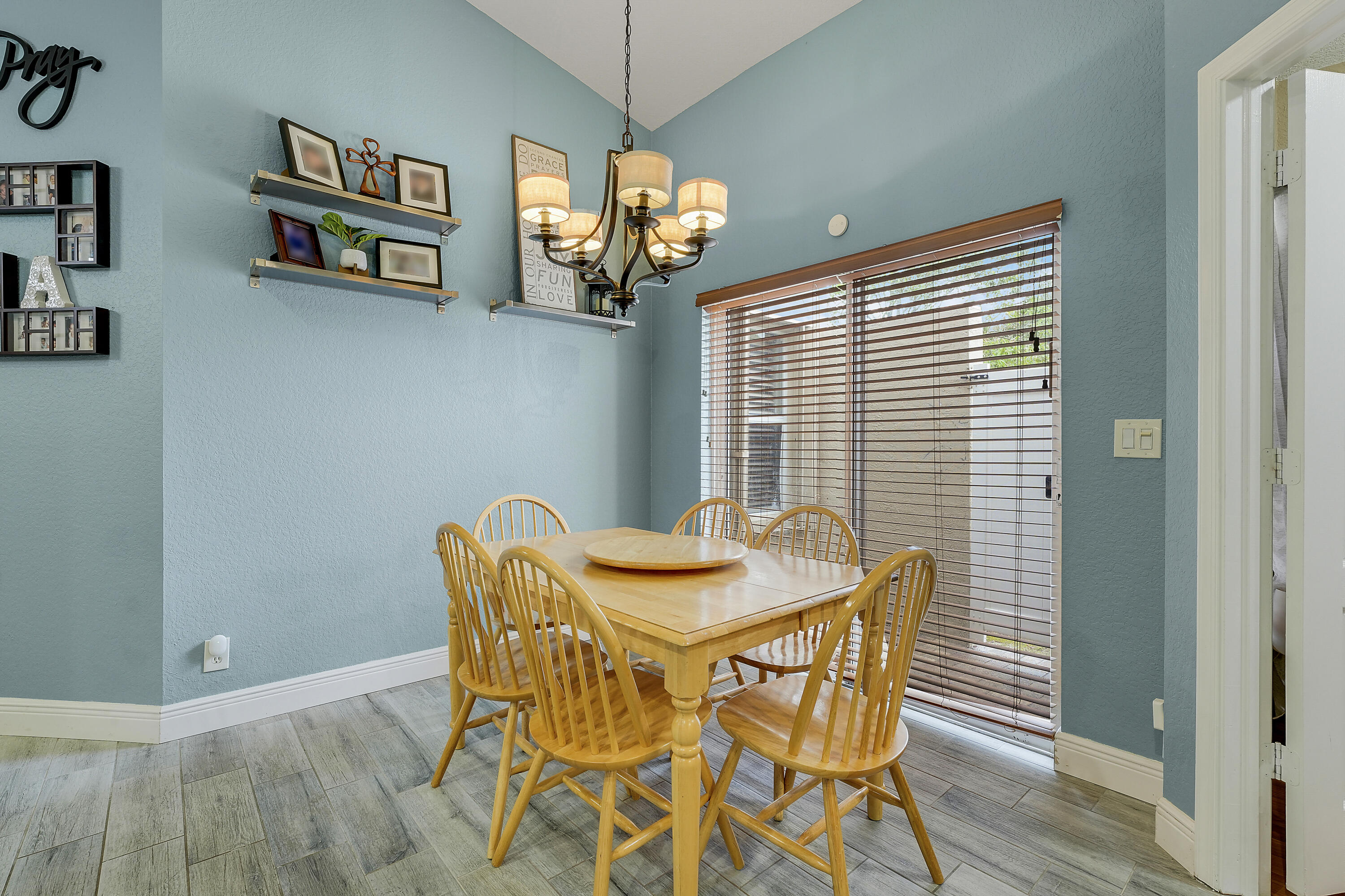 THOROUGHBRED LAKE ESTATES 1 - Residential Lease