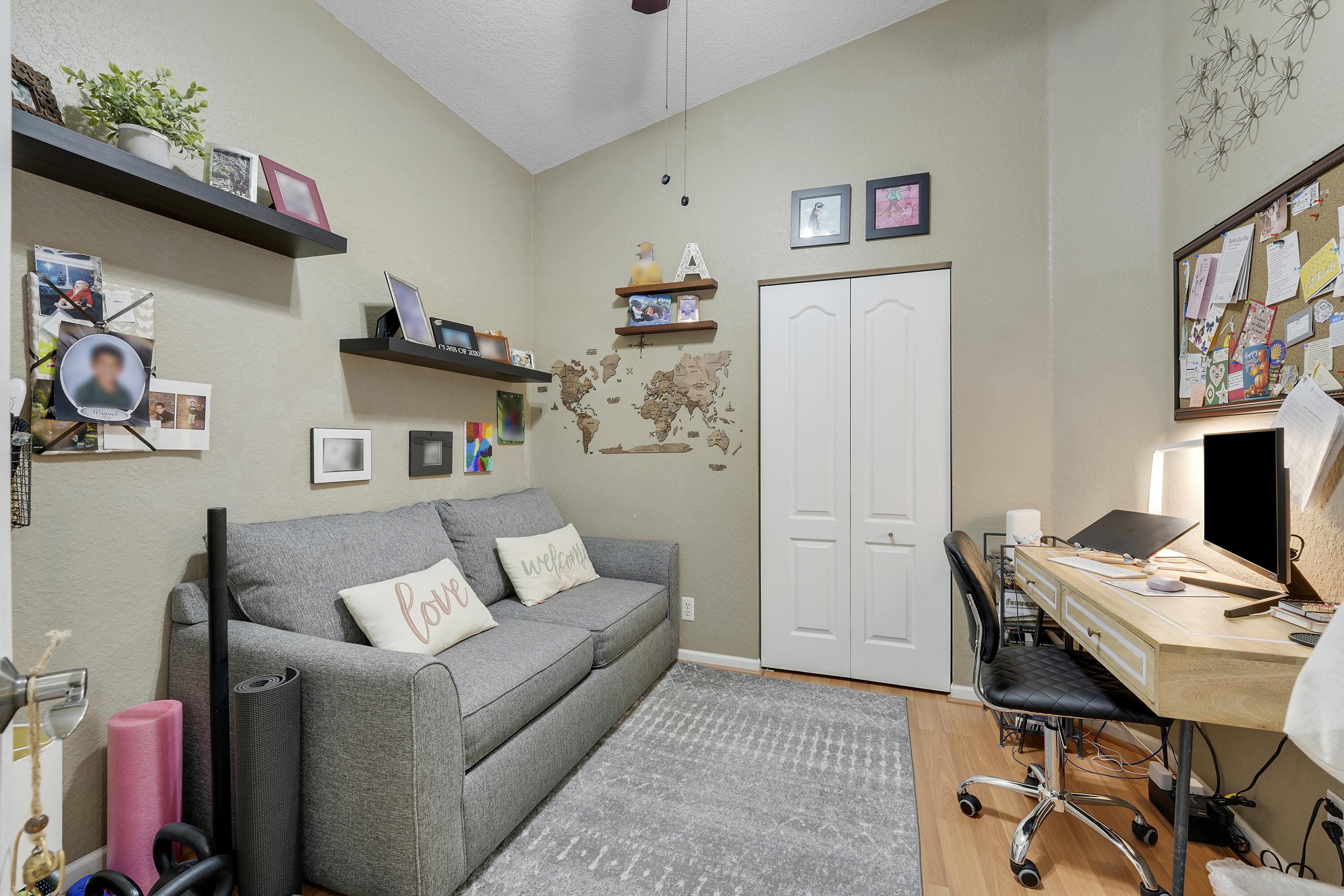 THOROUGHBRED LAKE ESTATES 1 - Residential Lease