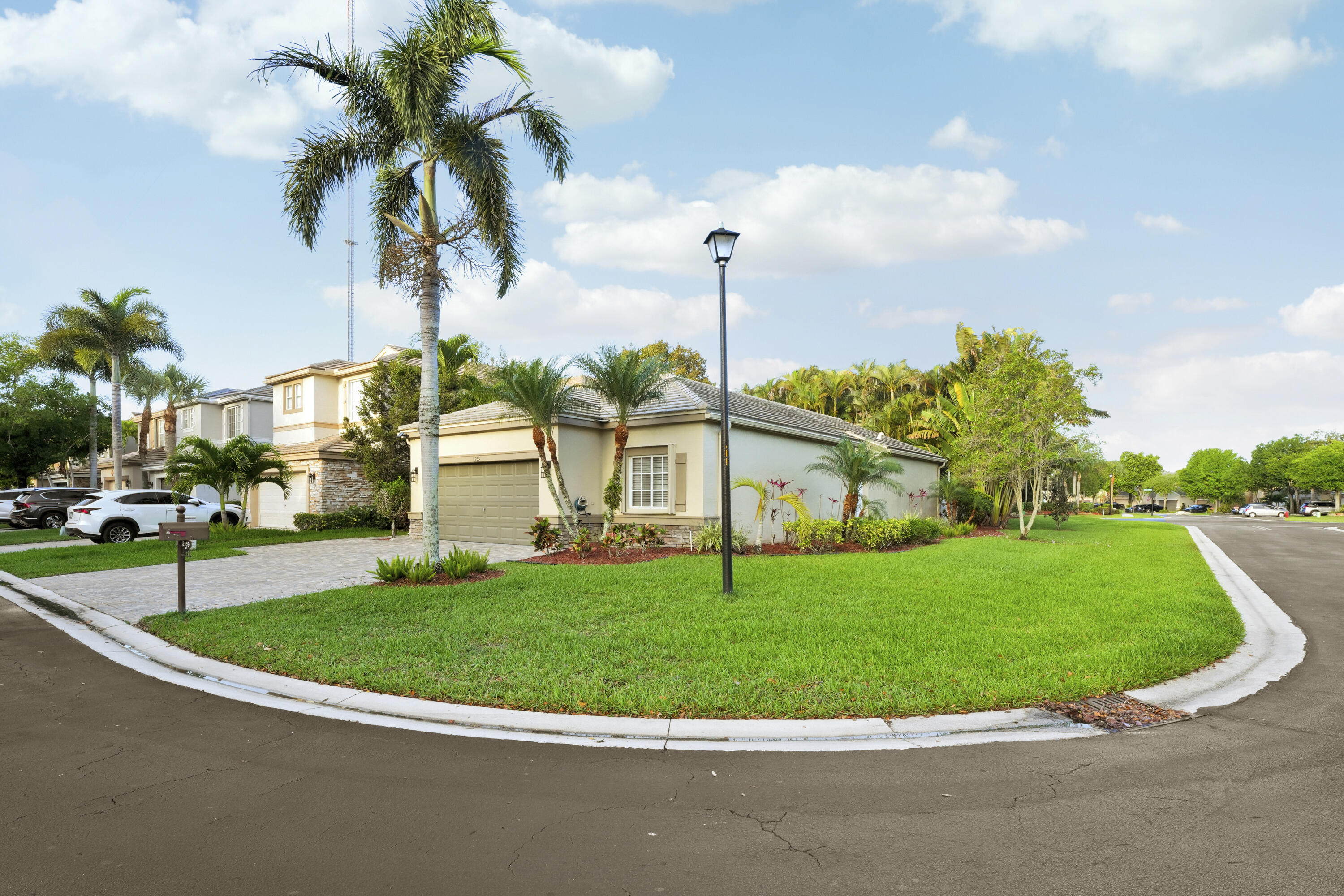 THOROUGHBRED LAKE ESTATES 1 - Residential Lease