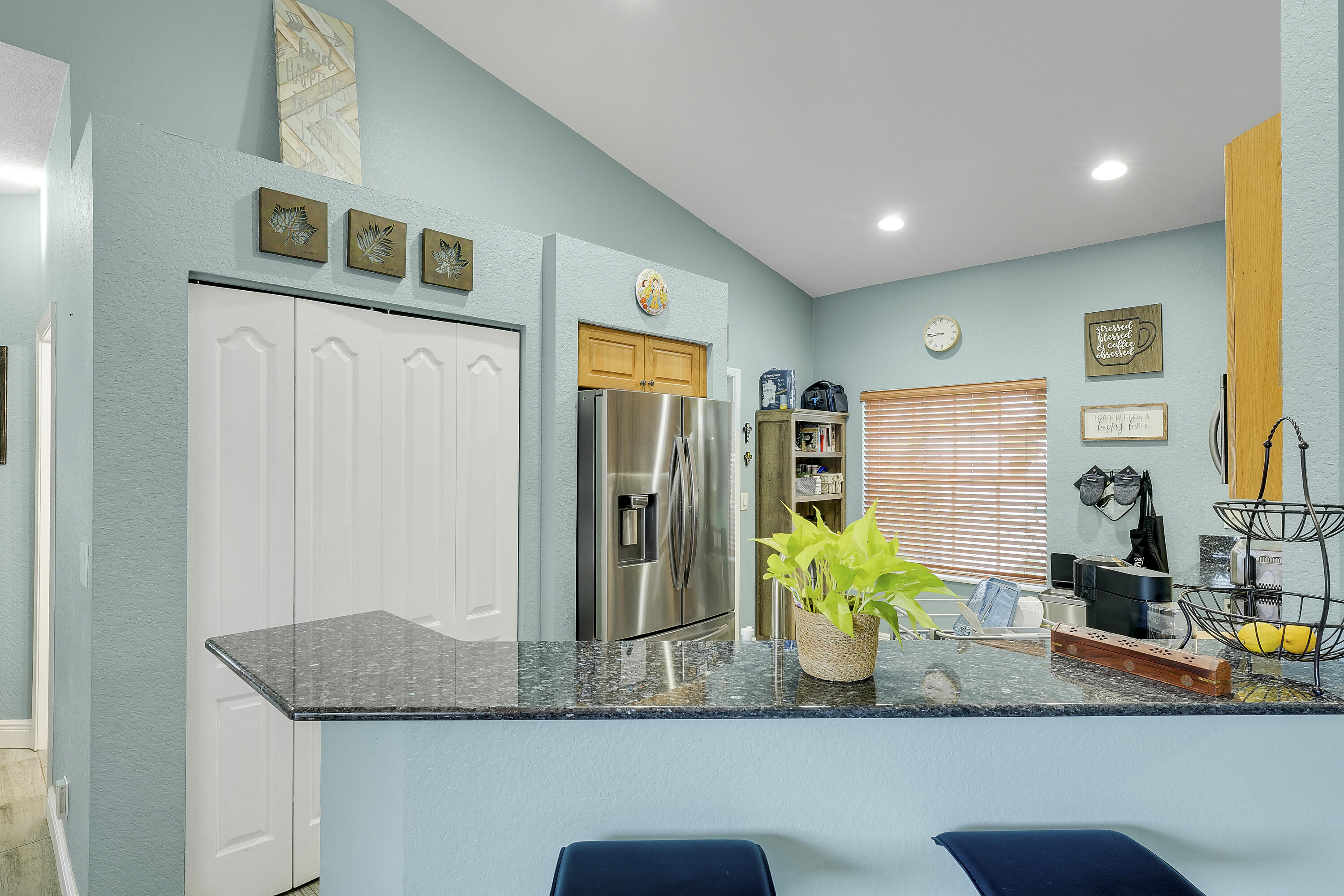 THOROUGHBRED LAKE ESTATES 1 - Residential Lease