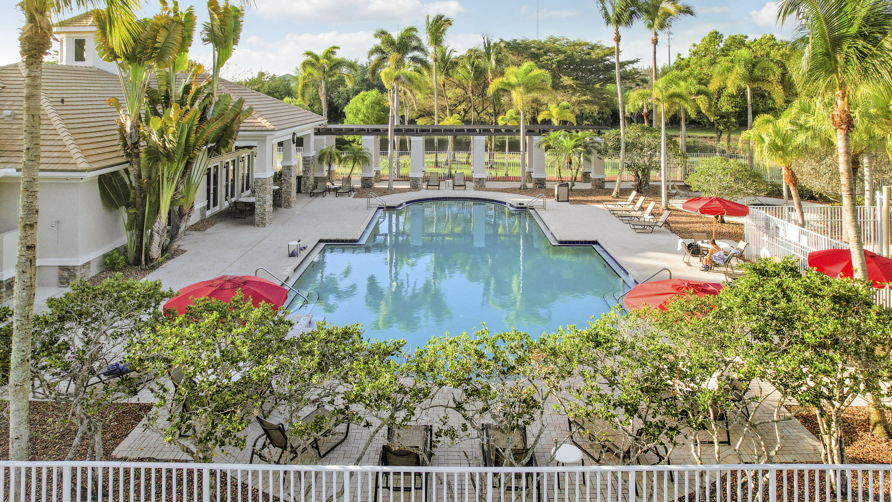 THOROUGHBRED LAKE ESTATES 1 - Residential Lease