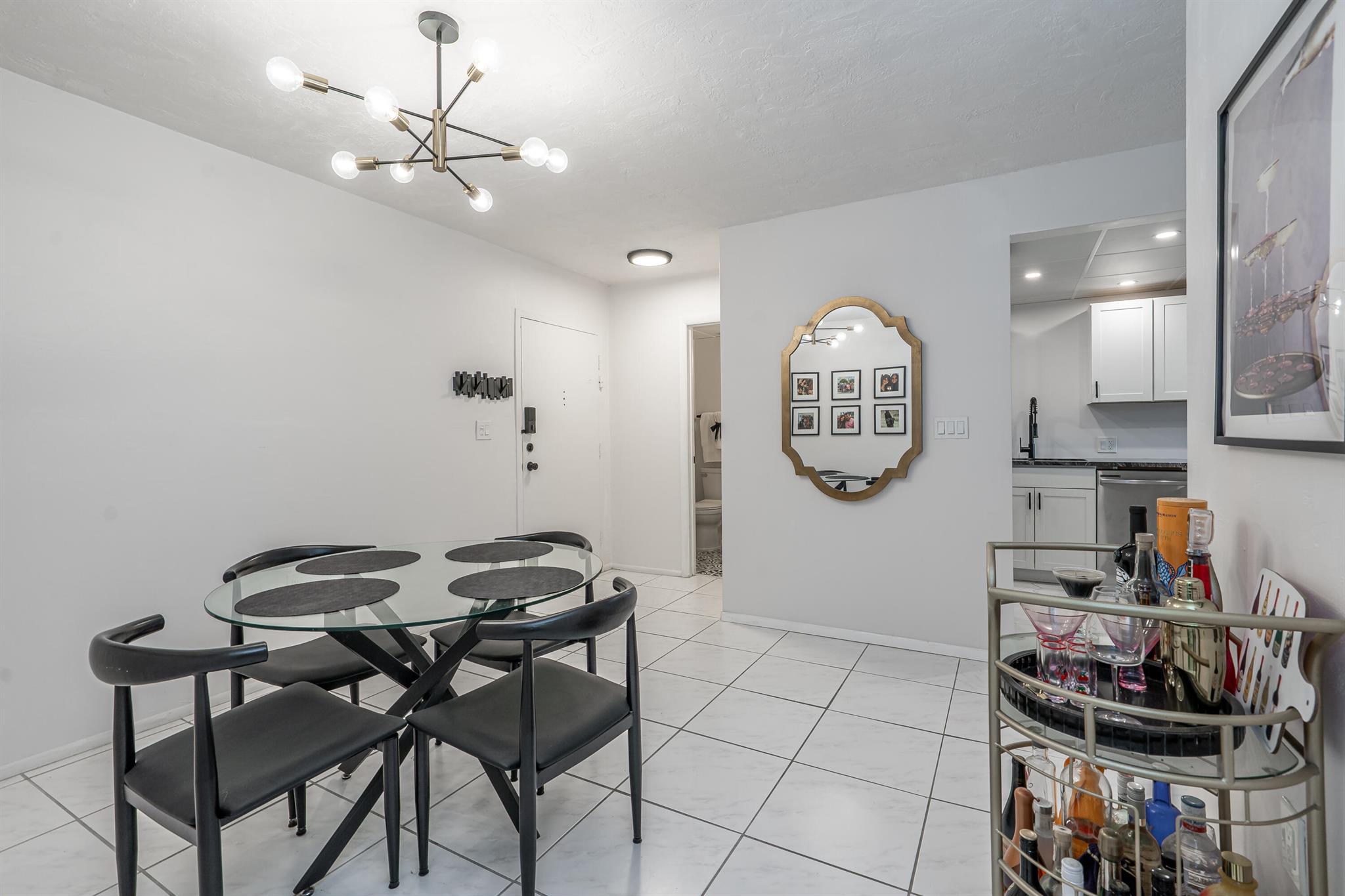 OMEGA CONDO NO 3 - Residential
