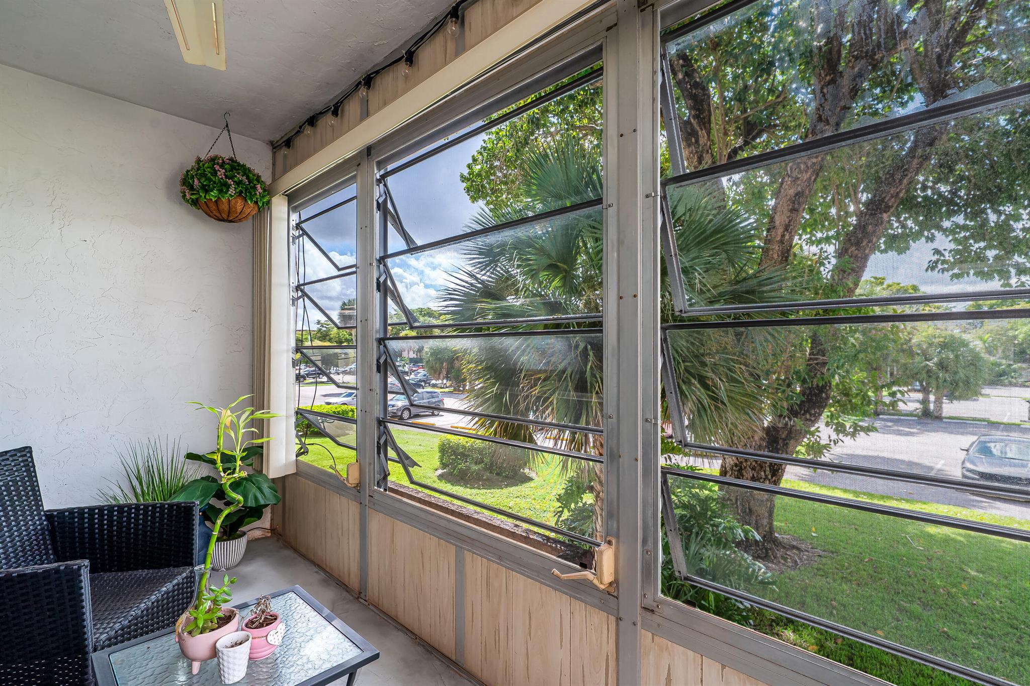 OMEGA CONDO NO 3 - Residential