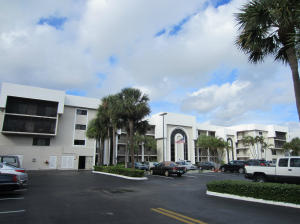 Lakewood At Palm Beach Co - Residential
