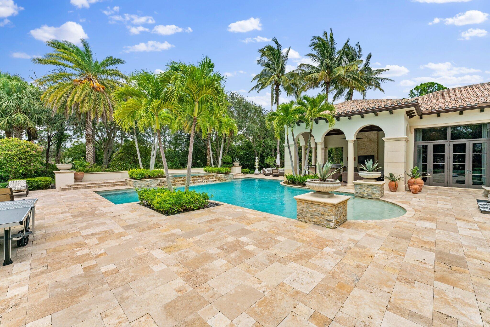 BEARS CLUB - Residential