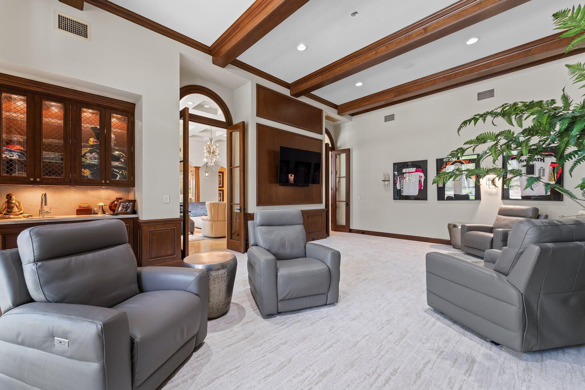 BEARS CLUB - Residential