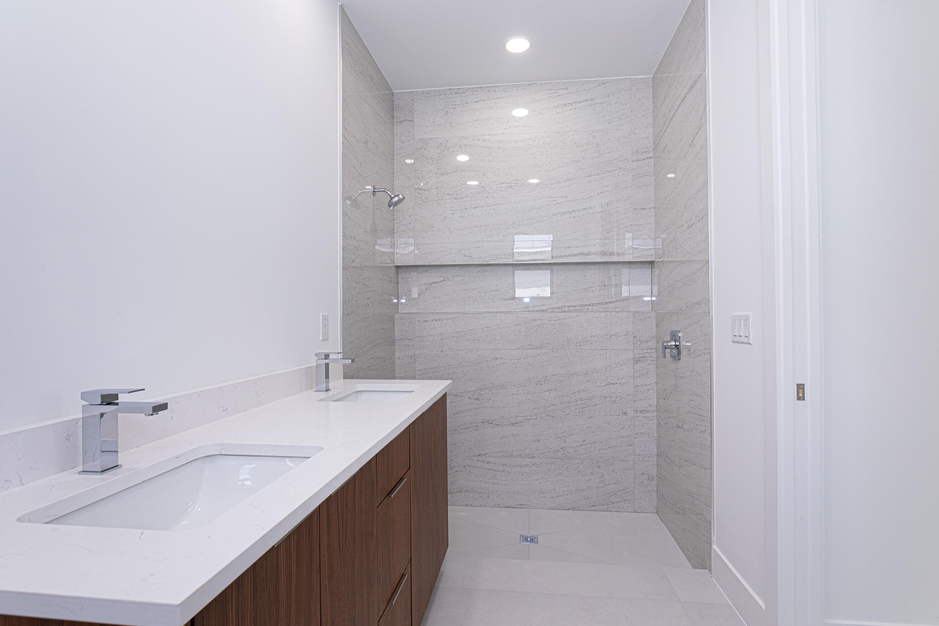 Pine Gardens - Residential