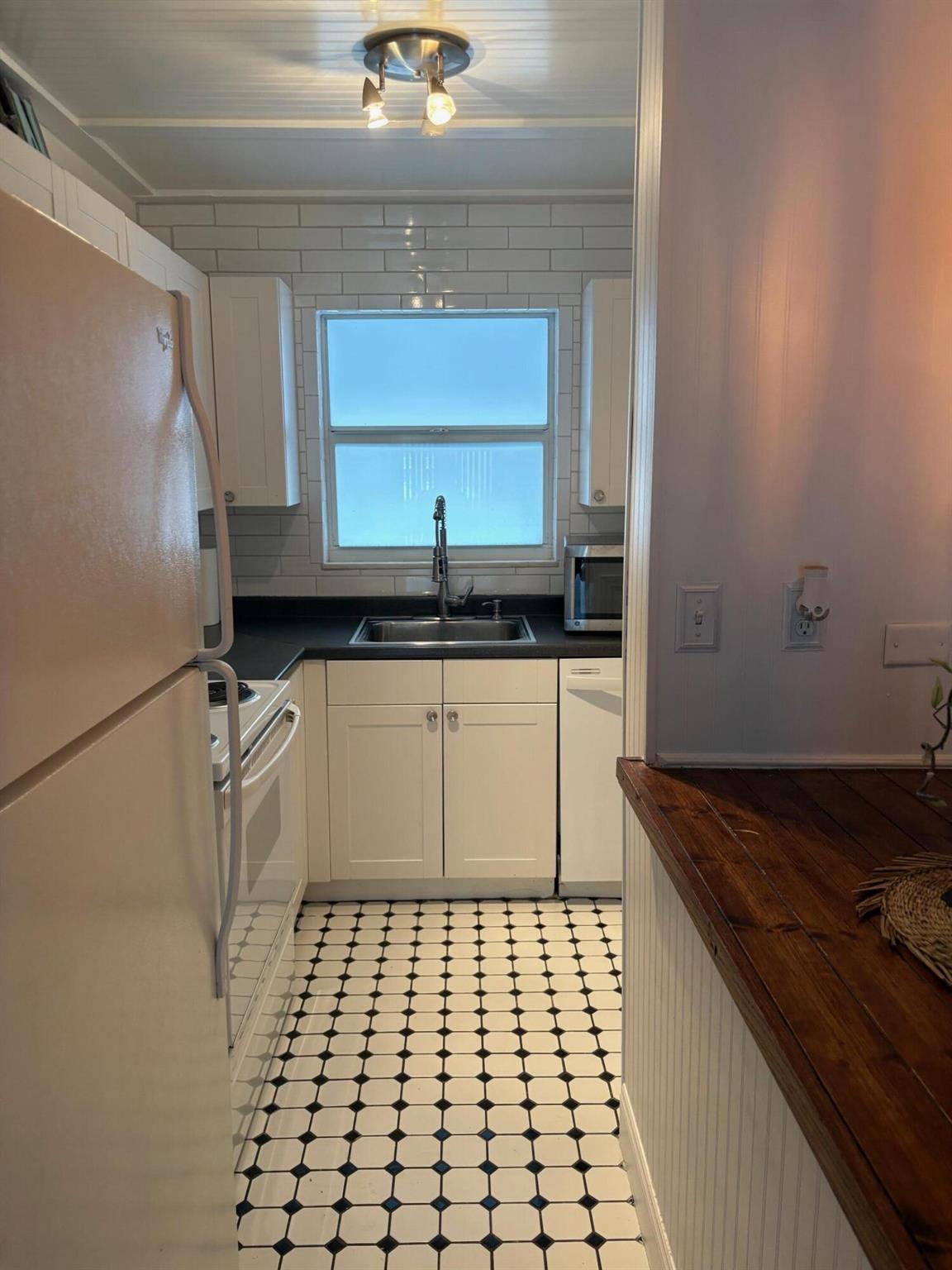 510 Lake Shore Drive 29