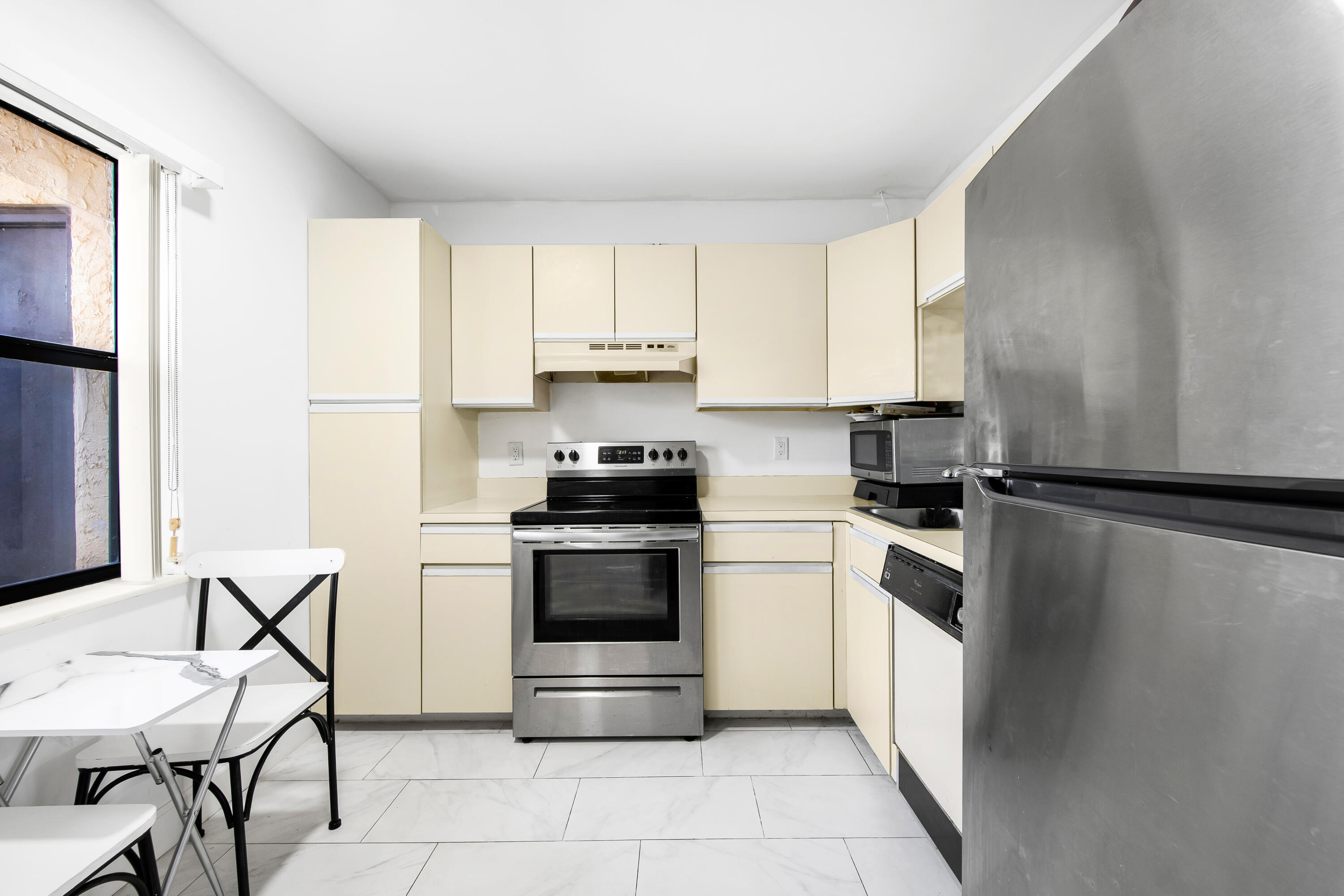 POND APPLE PLACE IV-A CONDO - Residential