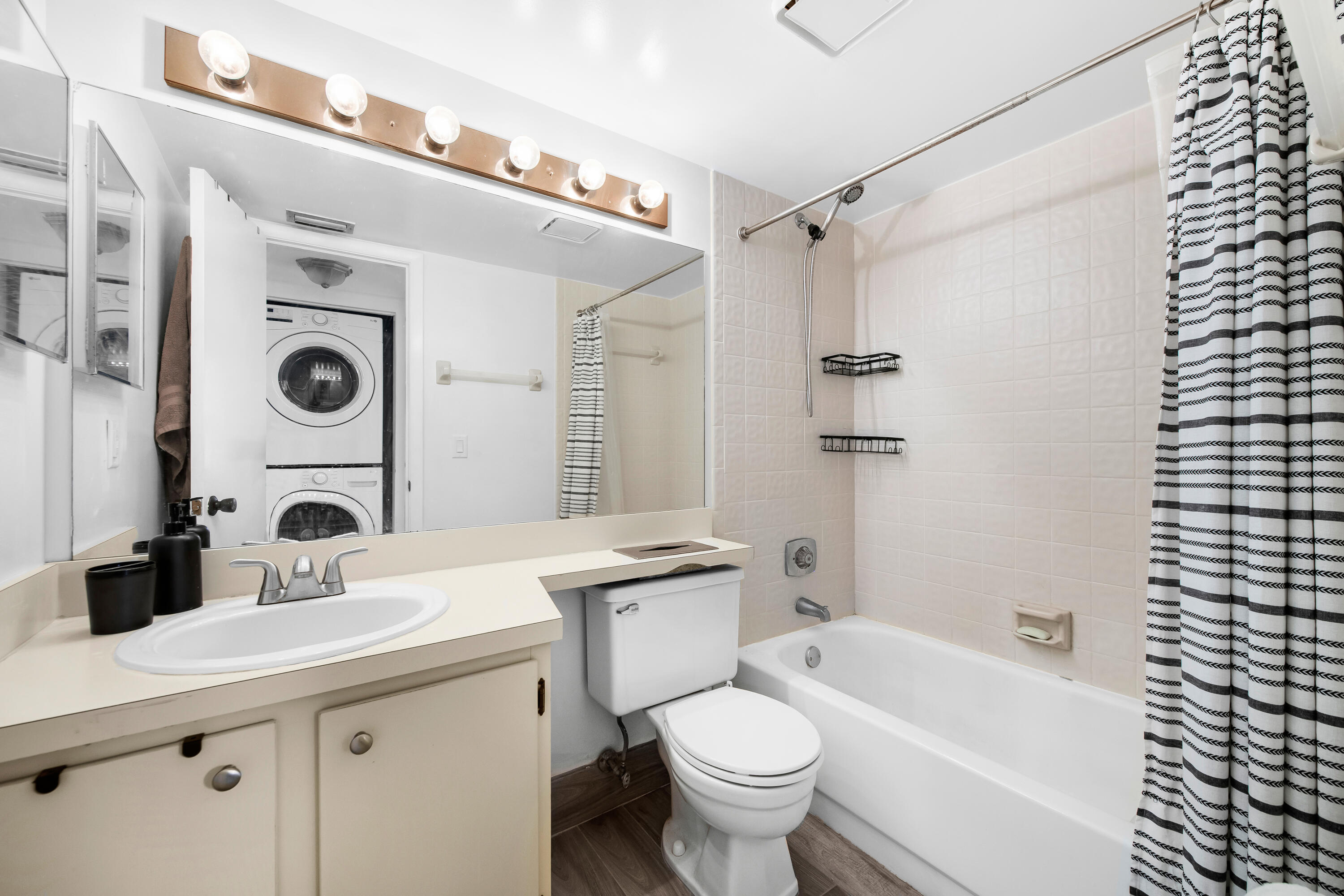 POND APPLE PLACE IV-A CONDO - Residential