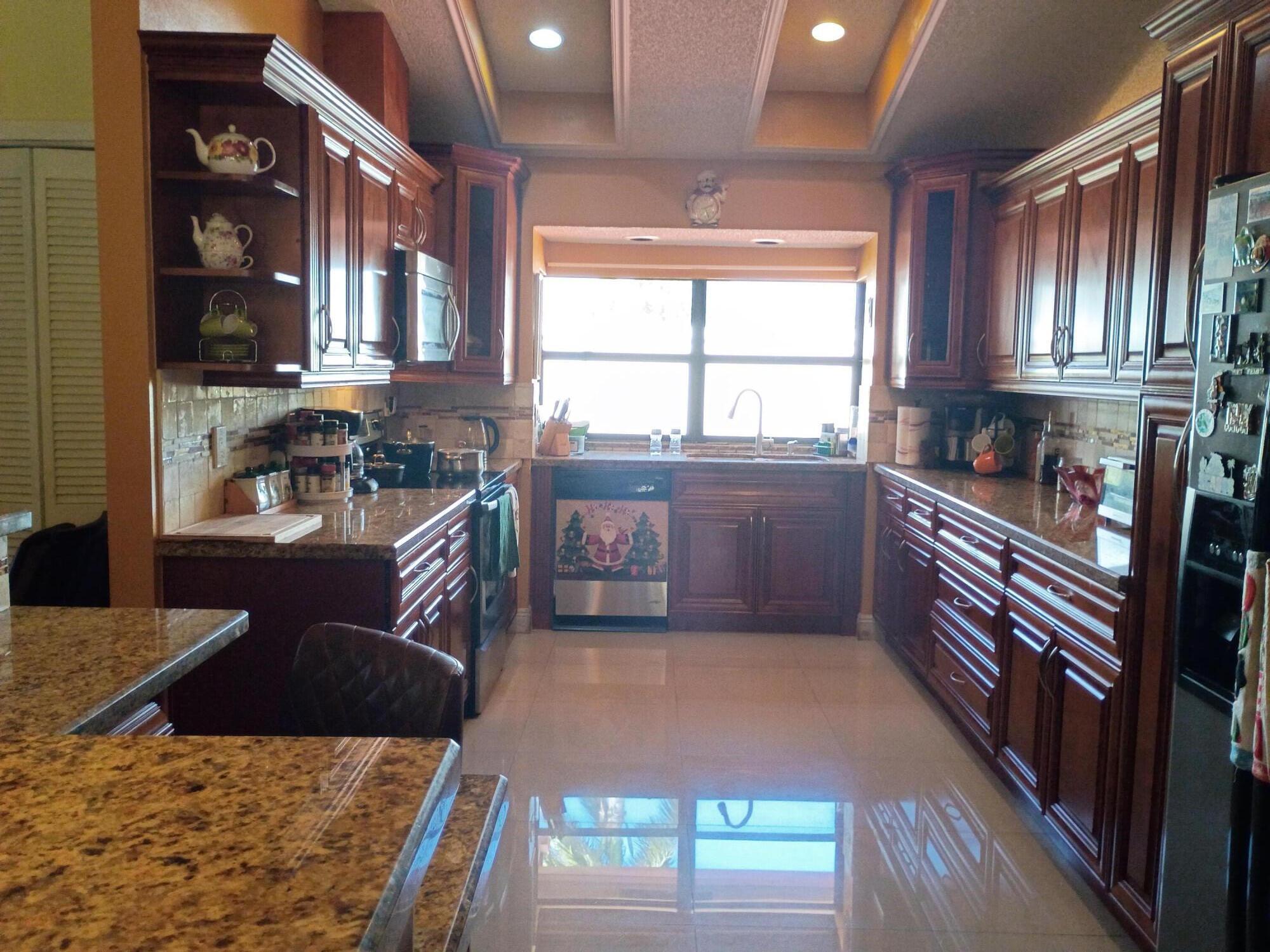 BOULEVARD WOODS NORTH - Residential