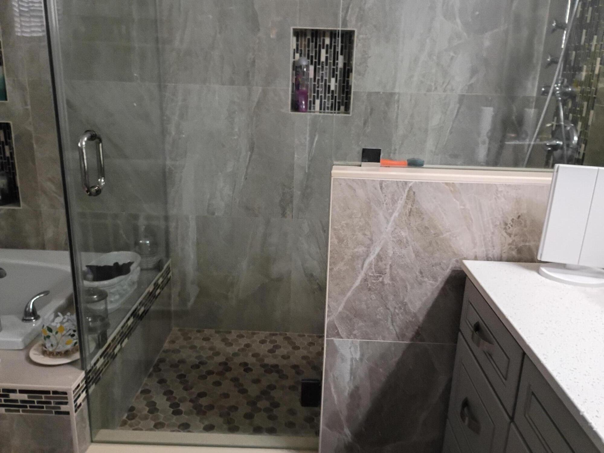 BOULEVARD WOODS NORTH - Residential