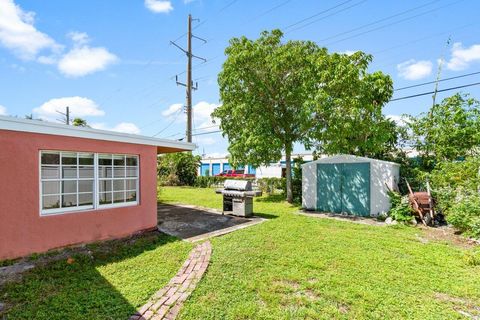 A home in Deerfield Beach