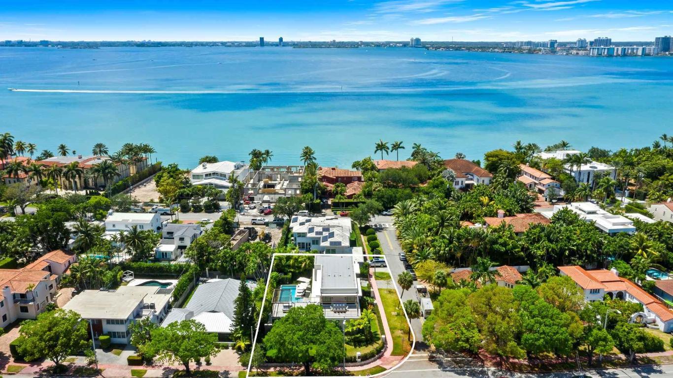 LA GORCE GOLF SUB - Residential