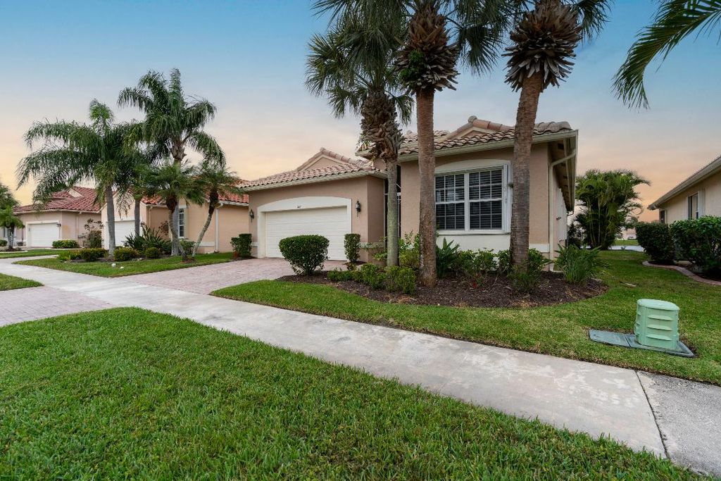 Photo of 366 NW Sunview Way, Port Saint Lucie, FL 34986 (MLS # R10973810)
