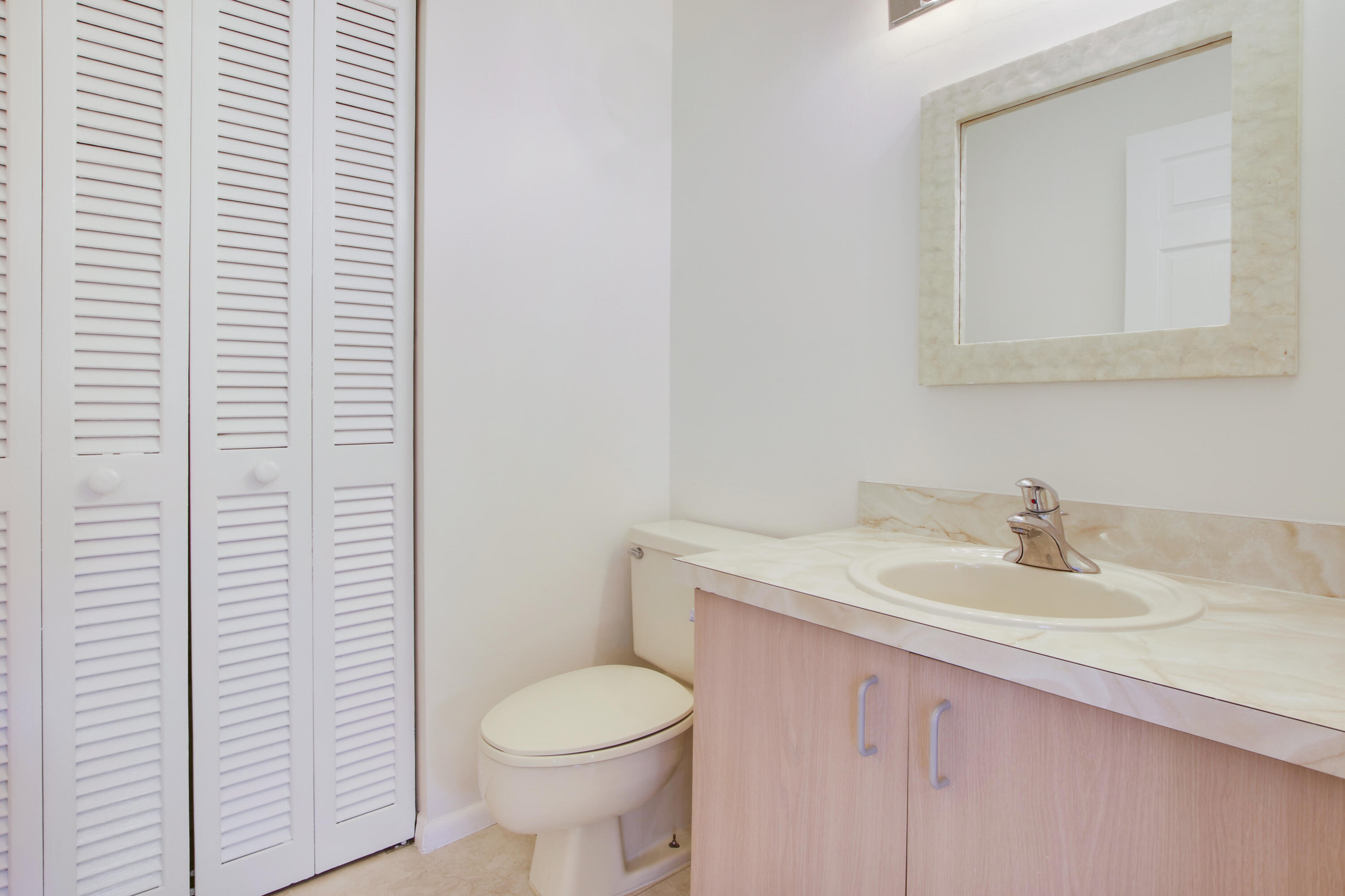 JUPITER LAKES TOWNHOMES - Residential