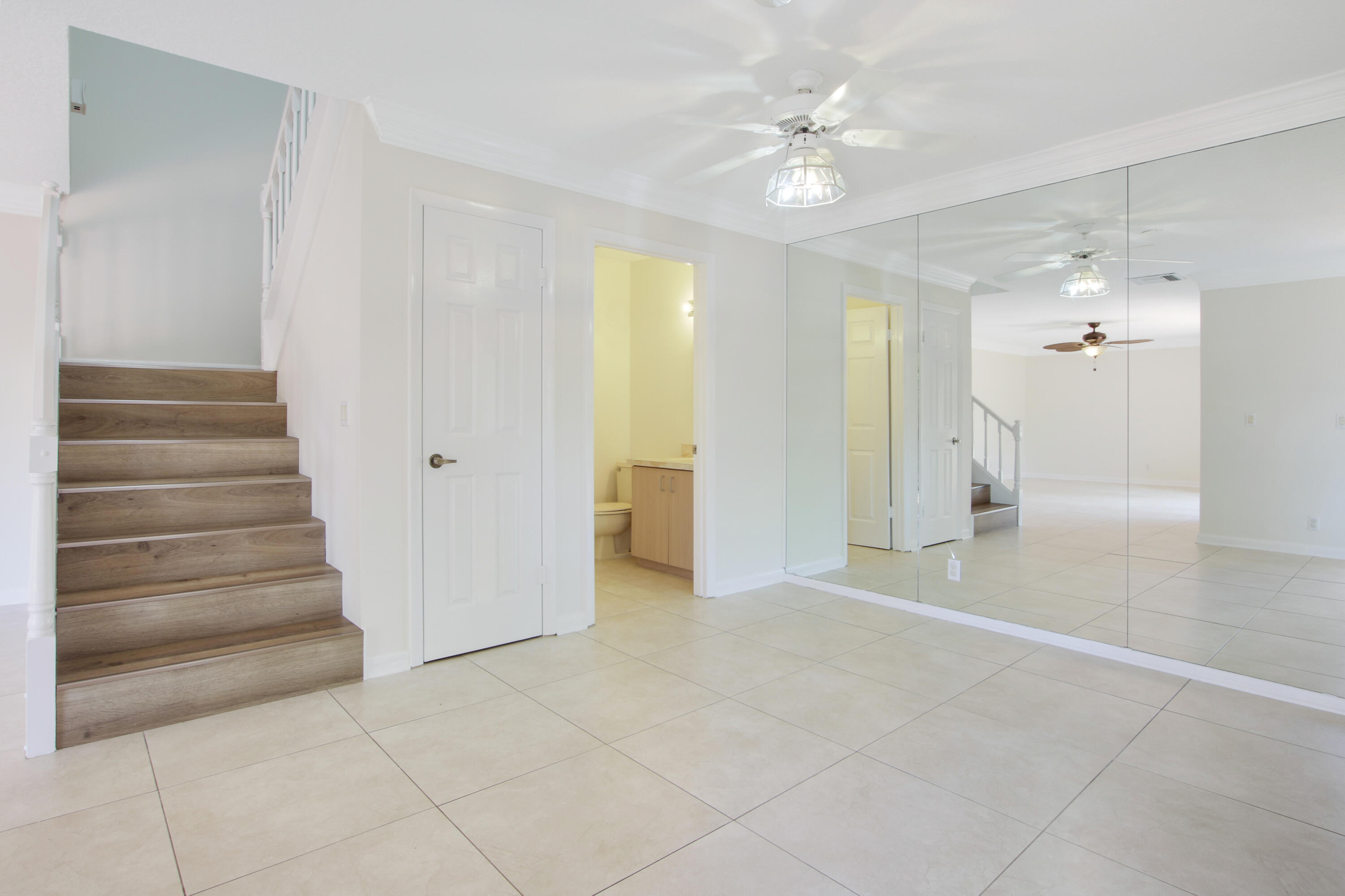 JUPITER LAKES TOWNHOMES - Residential