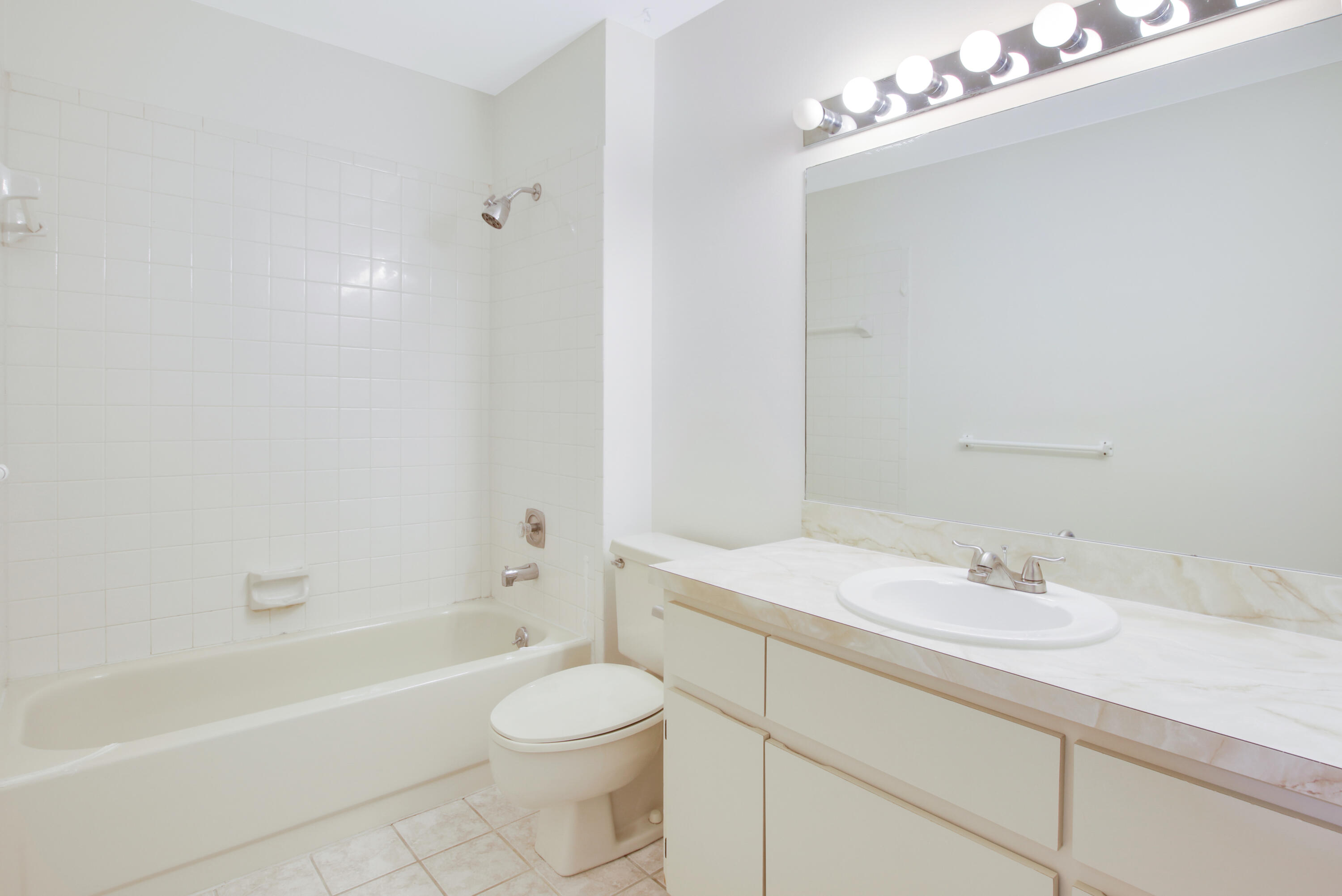 JUPITER LAKES TOWNHOMES - Residential