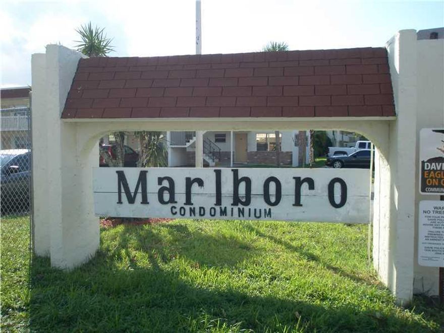 INVESTORS DREAM! NO RENTAL RESTRICTIONS! MARLBORO ESTATES CONDO IS TUCKED AWAY IN DAVIE BUT CLOSE TO EVERYTHING. NSU CAMPUS IS MINUTES AWAY, DOWNTOWN DAVIE, TARGET, PUBLIX, HIGHWAYS. THIS IS A NICE ONE BEDROOM UNIT WITH A BEAUTIFUL UPDATED KITCHEN WITH GR ANITE COUNTERS, RECESSED LIGHTING, BAR TOP SEATING. 2ND FLOOR OVERLOOKING THE GARDENS, LAUNDRY ON-SITE, ASSIGNED PARKING. PET FRIENDLY 20LBS AND UNDER, NICE COMMUNITY POOL AND CLUBHOUSE. COMPLEX LOCATION IS GREAT FOR NOVA UNIVERSITY STUDENTS OR STAFF.