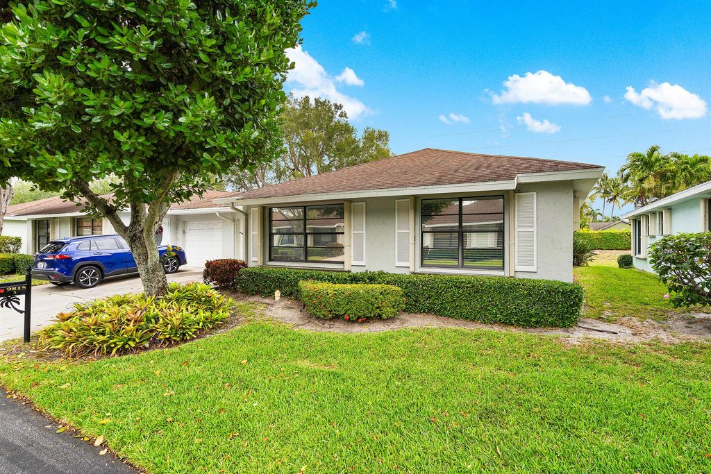Photo of 9815 Pecan Tree Drive #B, Boynton Beach, FL 33436 (MLS # R11087662)