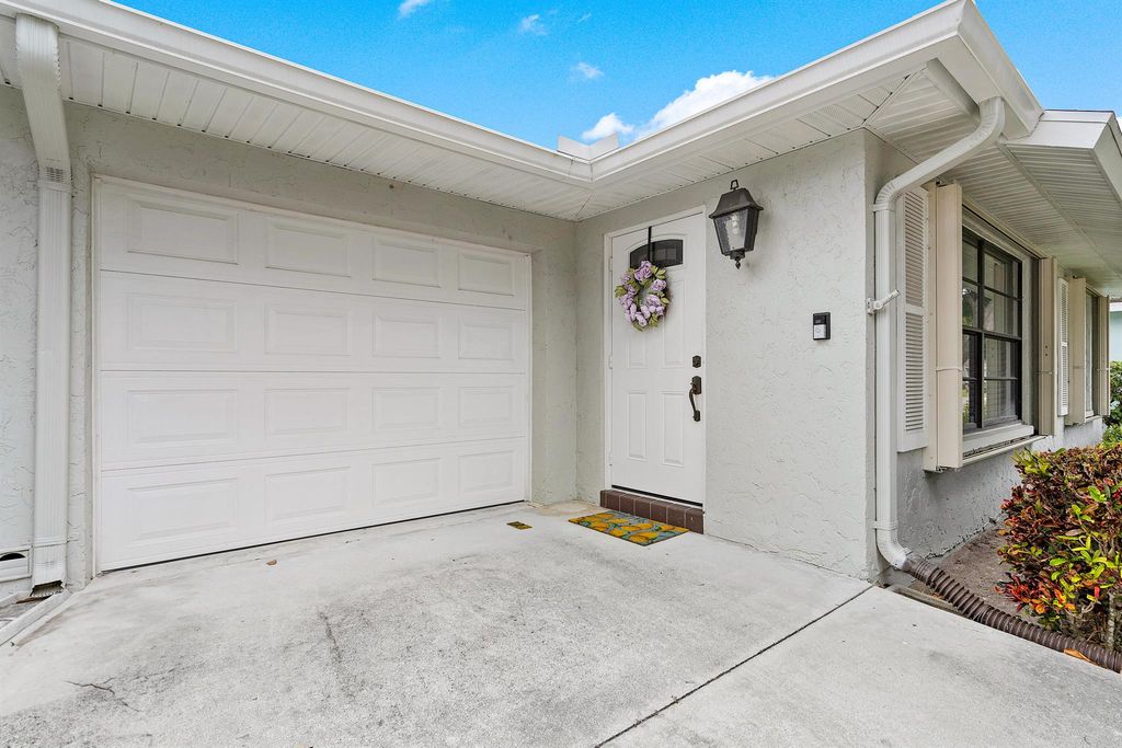 Photo of 9815 Pecan Tree Drive #B, Boynton Beach, FL 33436 (MLS # R11087662)