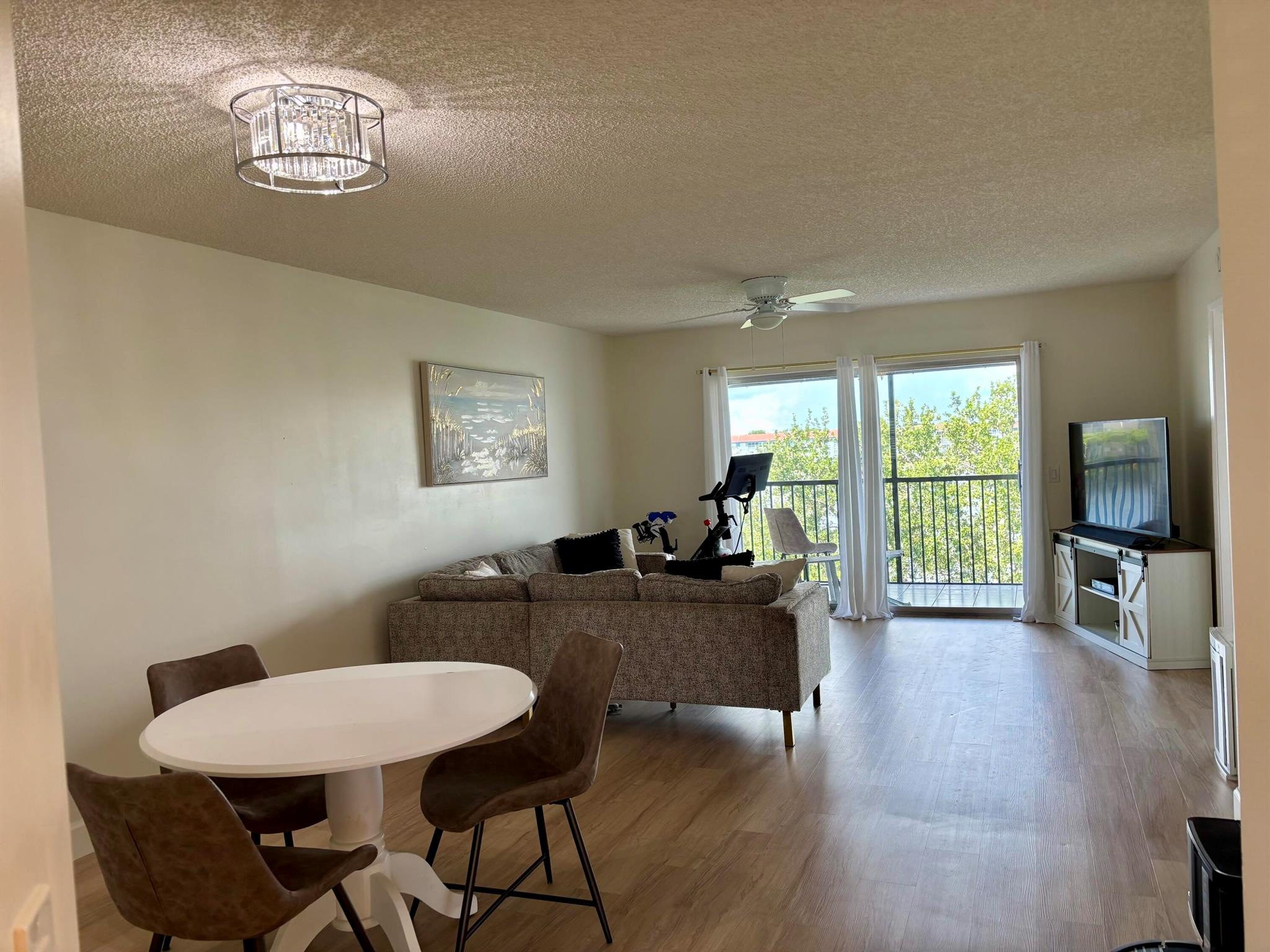 IVANHOE EAST AT CENTURY V - Residential